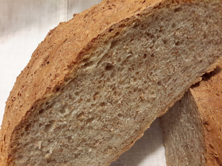 Pane casereccio integrale